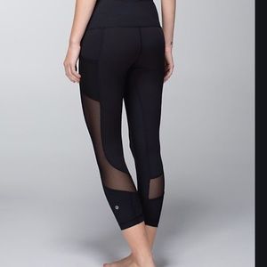 COPY - Lululemon Sheer 3/4 Leggings (Size 4)